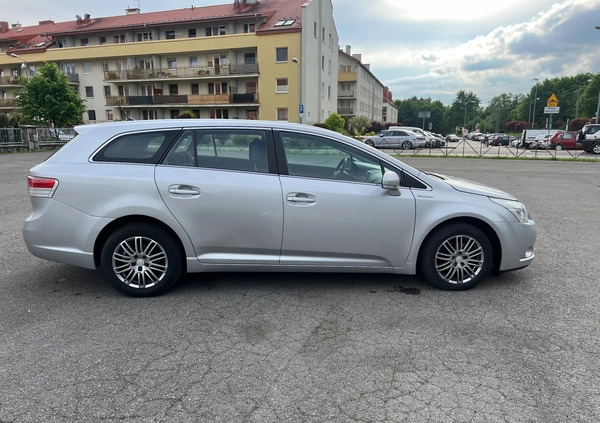 Toyota Avensis cena 33999 przebieg: 169980, rok produkcji 2009 z Tarnów małe 631